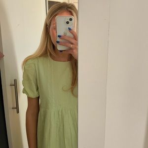 Aritzia Sunday best Zane dress in sage green